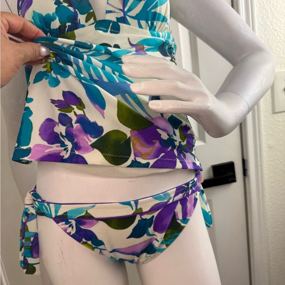 Unbranded Floral Women’s Two Piece Swimsuit - Picture 9 of 13